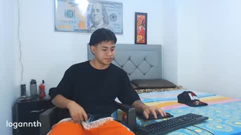 logannthh online show from January 22, 2025, 3:20 am