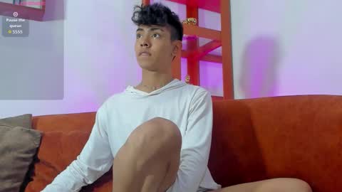 Snapshot of logantwink18 chatting on September 20, 2025, 9:38 pm logantwink18 online show from September 20, 2025, 9:38 pm