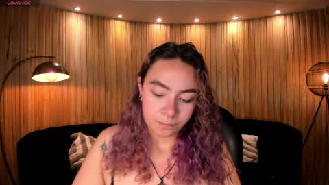 Snapshot of loiseharper chatting on May 23, 2026, 7:07 pm Loise online show from May 23, 2026, 7:07 pm