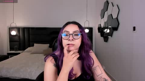 Snapshot of loiseharper chatting on June 6, 2026, 7:07 pm Loise online show from June 6, 2026, 7:07 pm