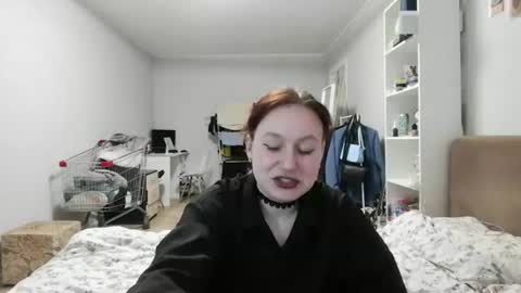loiselovetto online show from June 25, 2026, 6:01 pm