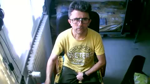 lokoum39 online show from December 1, 2025, 10:20 am