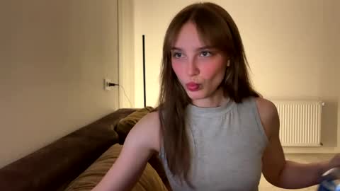 lolaatate online show from April 10, 2026, 5:39 pm