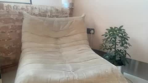 Snapshot of loladom chatting on September 22, 2025, 6:48 am Frt Pr1ncess online show from September 22, 2025, 6:48 am