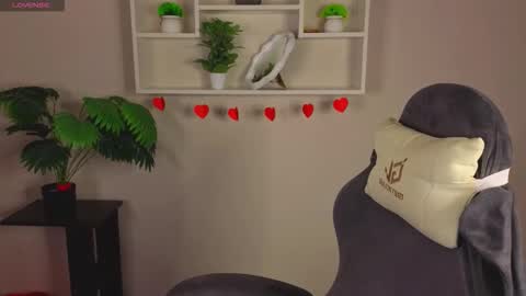 Snapshot of lolatwizz chatting on February 11, 2026, 9:47 am Lola online show from February 11, 2026, 9:47 am