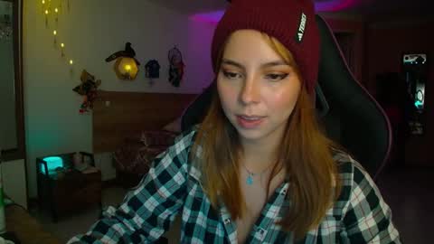 Lola doll online show from December 2, 2025, 9:10 pm