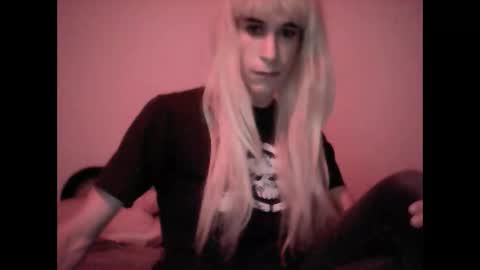 Snapshot of lolax69x chatting on December 2, 2025, 2:06 am Lola online show from December 2, 2025, 2:06 am