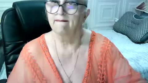 LolkaAlyss online show from April 15, 2026, 5:42 pm