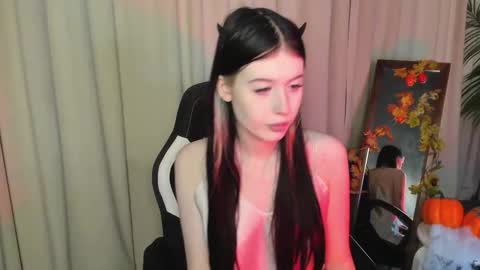 Snapshot of lolla_awesome chatting on October 29, 2025, 7:32 am Lolla online show from October 29, 2025, 7:32 am