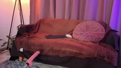 Snapshot of lolly_js_ chatting on May 16, 2026, 2:52 am Lolly online show from May 16, 2026, 2:52 am