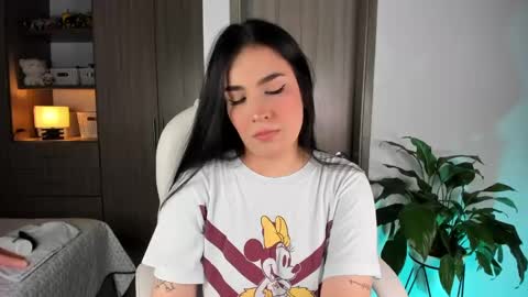 Sarah online show from January 11, 2025, 3:44 am