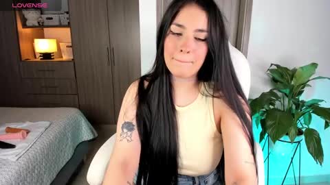 Sarah online show from January 12, 2025, 7:32 am