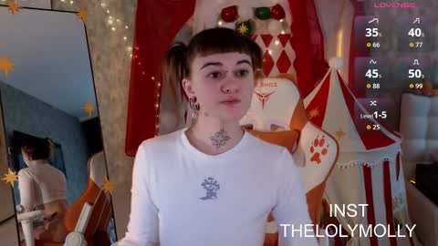 Snapshot of lolymolli chatting on November 1, 2025, 10:50 am Molli online show from November 1, 2025, 10:50 am