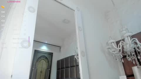 Snapshot of lolyyuno chatting on October 3, 2025, 3:47 am Loly online show from October 3, 2025, 3:47 am