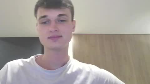 Snapshot of london_tomy chatting on October 4, 2025, 1:14 am london_tomy online show from October 4, 2025, 1:14 am