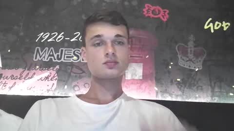 Snapshot of london_tomy chatting on December 4, 2025, 12:09 am london_tomy online show from December 4, 2025, 12:09 am