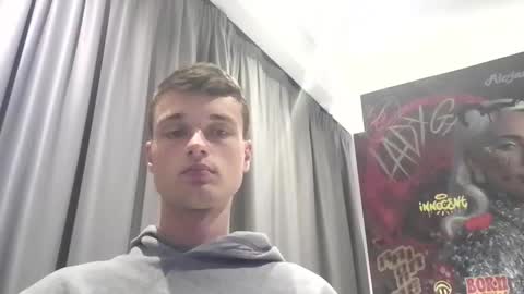 Snapshot of london_tomy chatting on December 4, 2025, 7:22 pm london_tomy online show from December 4, 2025, 7:22 pm