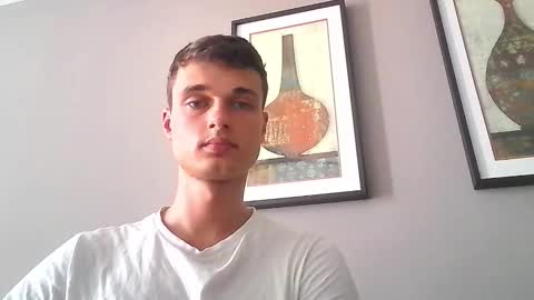 Snapshot of london_tomy chatting on February 27, 2026, 8:20 pm london_tomy online show from February 27, 2026, 8:20 pm