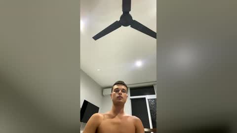 london_tomy online show from April 1, 2026, 2:45 am