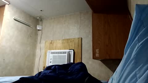 Snapshot of lonelybabydick4u chatting on March 11, 2025, 9:02 am JustYourAverageWhiteBoy online show from March 11, 2025, 9:02 am