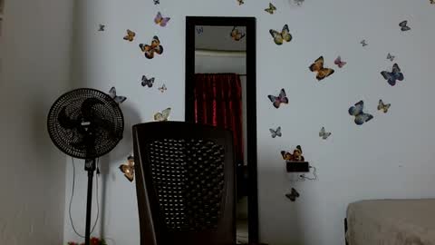 lonelydick2002 online show from April 12, 2026, 10:37 pm