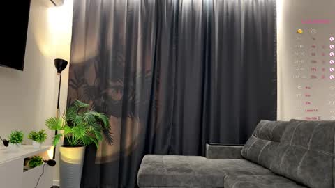 Snapshot of loney__tunes chatting on October 21, 2025, 4:08 pm Shy EvaStreams are everyday 9 AM - 3 PM GMT 3 online show from October 21, 2025, 4:08 pm