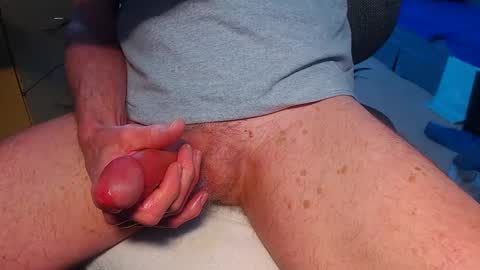 Snapshot of longing2 chatting on January 16, 2025, 4:28 pm longing2 online show from January 16, 2025, 4:28 pm