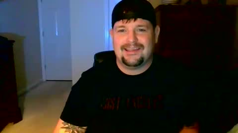 Snapshot of longlastingviking chatting on December 13, 2025, 11:54 pm longlastingviking online show from December 13, 2025, 11:54 pm
