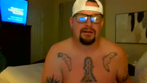 Snapshot of longlastingviking chatting on May 14, 2026, 7:04 am longlastingviking online show from May 14, 2026, 7:04 am