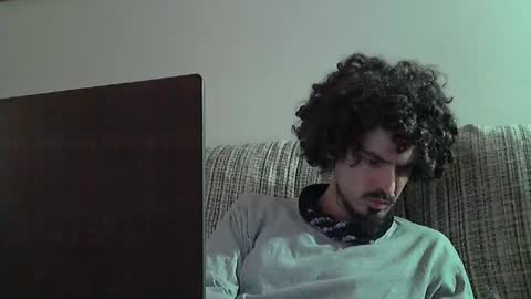 Snapshot of longnight5 chatting on December 9, 2024, 3:54 pm Alejandro Rulitos Twitter longnight55 Intagram 5longnight5 online show from December 9, 2024, 3:54 pm