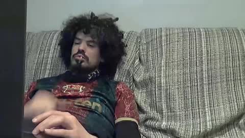 Snapshot of longnight5 chatting on January 19, 2025, 6:00 pm Alejandro Rulitos Twitter longnight55 Intagram 5longnight5 online show from January 19, 2025, 6:00 pm