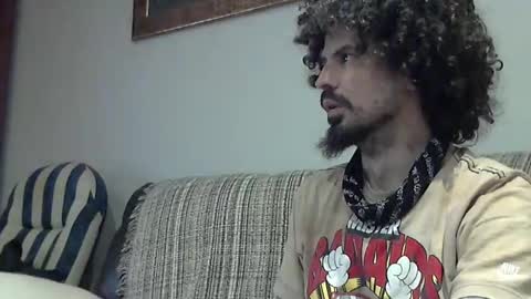 Snapshot of longnight5 chatting on January 20, 2025, 9:01 pm Alejandro Rulitos Twitter longnight55 Intagram 5longnight5 online show from January 20, 2025, 9:01 pm