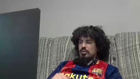 Snapshot of longnight5 chatting on January 21, 2025, 10:41 pm Alejandro Rulitos Twitter longnight55 Intagram 5longnight5 online show from January 21, 2025, 10:41 pm