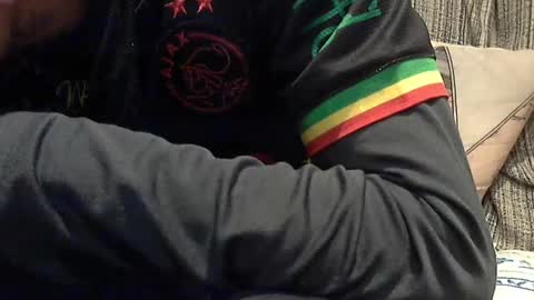 Snapshot of longnight5 chatting on February 22, 2025, 8:53 pm Alejandro Rulitos Twitter longnight55 Intagram 5longnight5 online show from February 22, 2025, 8:53 pm