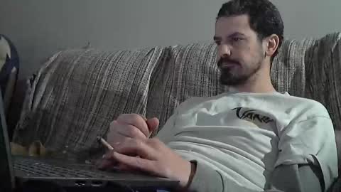 Alejandro Rulitos Twitter longnight55 Intagram 5longnight5 online show from January 19, 2026, 4:22 pm