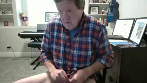 lonlynude online show from April 2, 2026, 10:40 pm