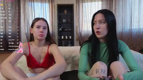 Snapshot of lookatmehabibi_ chatting on October 9, 2025, 4:32 am Adele Ellie and Lou Sally Dana and Bonnie online show from October 9, 2025, 4:32 am