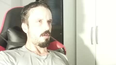 Snapshot of lookaz4010 chatting on February 3, 2025, 7:52 pm Lucas online show from February 3, 2025, 7:52 pm