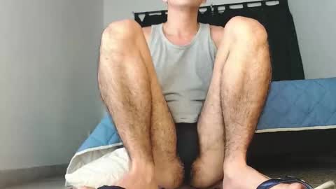 Snapshot of looki_16 chatting on January 15, 2025, 3:54 am looki 16 online show from January 15, 2025, 3:54 am