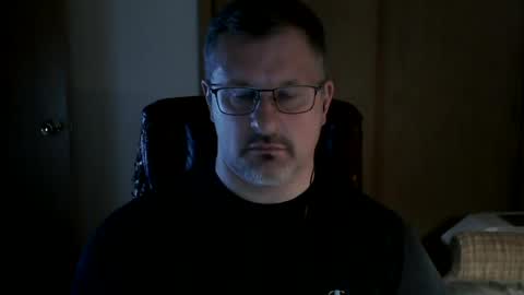 Snapshot of lookin75 chatting on June 21, 2026, 3:20 am lookin75 online show from June 21, 2026, 3:20 am