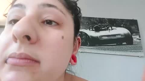 loolaunshaved online show from February 17, 2026, 8:11 am