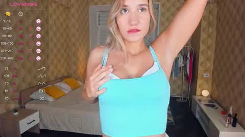 Jina online show from October 12, 2025, 9:14 pm