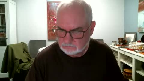 Snapshot of loop102 chatting on June 8, 2026, 1:28 am loop102 online show from June 8, 2026, 1:28 am