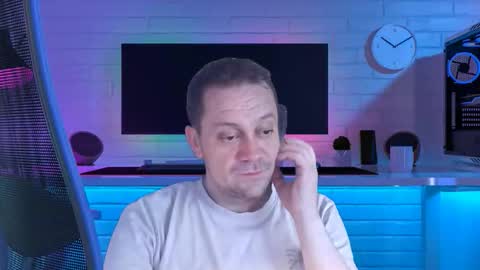 Snapshot of lopata200x chatting on March 1, 2026, 5:26 pm Alex online show from March 1, 2026, 5:26 pm