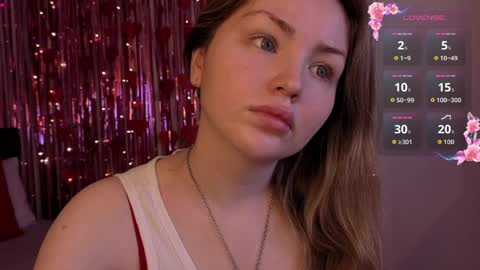 Lora online show from April 3, 2026, 2:15 pm