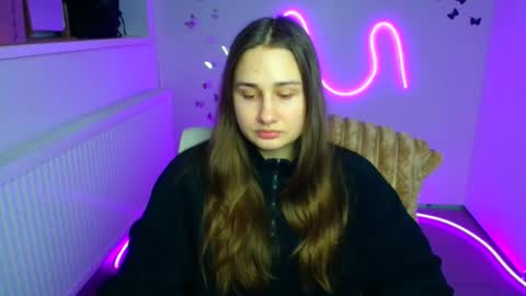 Snapshot of lora_kisses chatting on February 23, 2026, 6:44 am Lora online show from February 23, 2026, 6:44 am