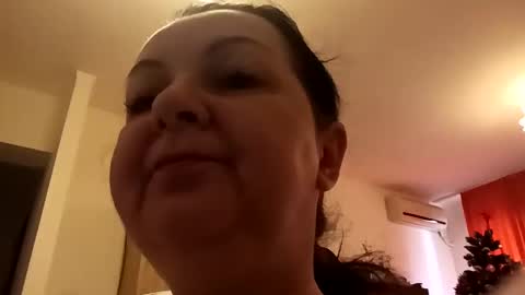 Snapshot of loraflame chatting on December 23, 2024, 10:32 am Lora online show from December 23, 2024, 10:32 am
