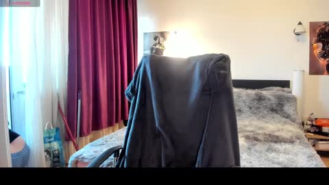 Snapshot of loraflame chatting on January 29, 2025, 11:51 am Lora online show from January 29, 2025, 11:51 am