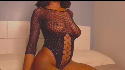 Snapshot of loraforreal chatting on September 28, 2025, 1:55 am Blackcat online show from September 28, 2025, 1:55 am