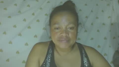 LorahVane online show from April 15, 2026, 2:24 pm